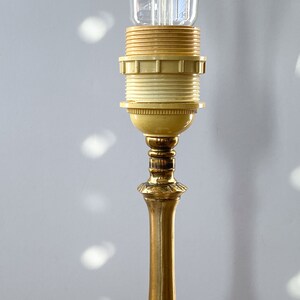 Vintage Brass Table Lamp Stand on Marble Base,Hollywood Regency Lamp Stand,70S Pied de lampe en laiton,Soporte de lámpara de latón,황동 램프 스탠드 image 4