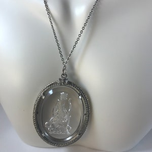 A Beautiful Classic Intaglio Pendant-Avon Vintage image 2