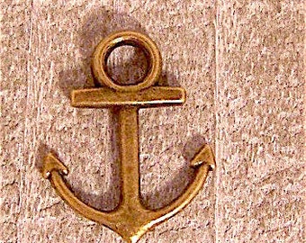 Vintage gold plated ship anchor pendant.