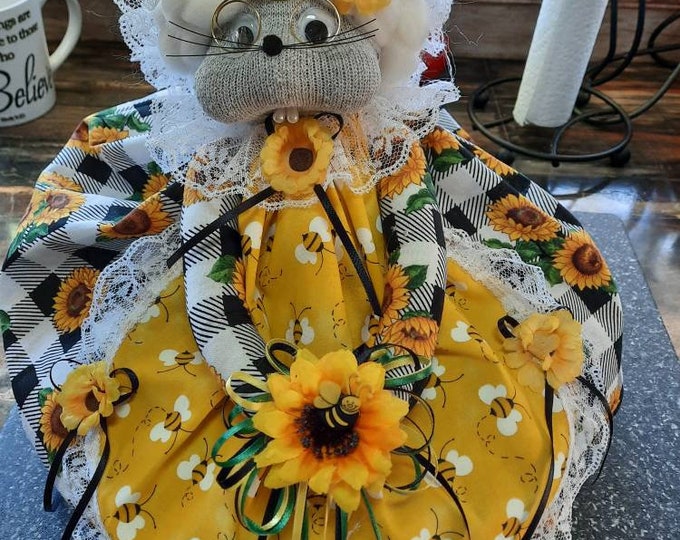 Simplicity 8462 Andrea Schewe Cow and Duck Vacuum Cleaner and Sewing