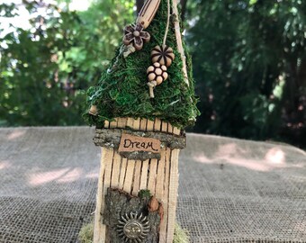 Petite maison de fée fabriquée à la main, décoration de jardin fae personnalisée