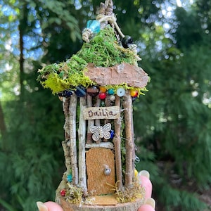 Itty Bitty Fairy House, maison de fée faite main, cadeaux personnalisés, cadeau personnalisé, accessoires de jardin féeriques - Dailia