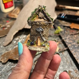Itty Bitty Fairy House, maison de fée faite main, cadeau sur mesure, cadeau personnalisé, accessoire de jardin féerique, décorations de terrarium