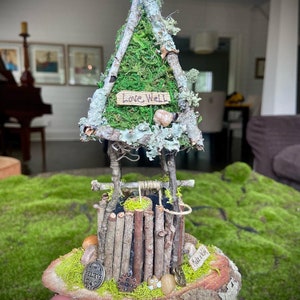 Petit puits à souhaits, accessoire de jardin féerique, maison de fée faite main, cadeau personnalisé, fait sur mesure, cadeaux pour elle, cadeaux de pendaison de crémaillère, fée