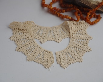 Handmade Crochet Collar – Vintage Style Detachable Cotton Lace Collar – Beige Crochet Neck Accessory for Dresses & Blouses