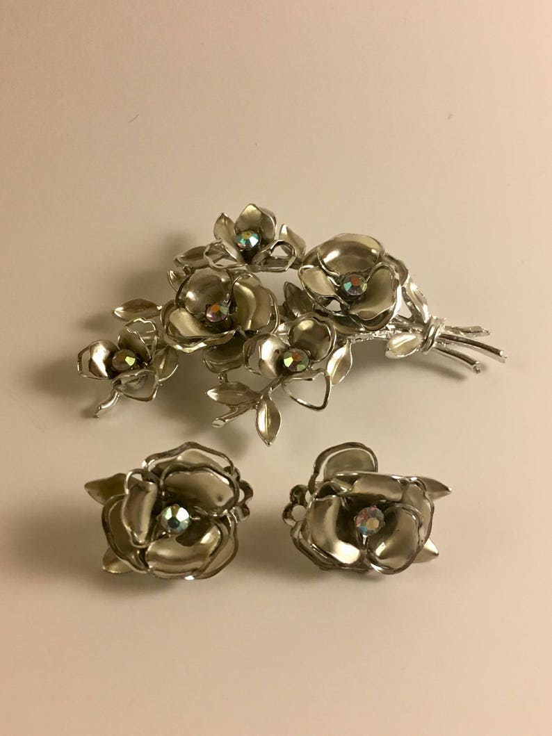 Vintage Coro Floral Silver Brooch and Earring Set Rose Shape with Aurora Borealis Rhinestones Vintage Jewelry