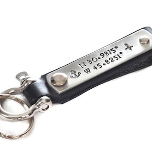 Personalized Keychain,Personalized Keychain For Men,Anniversary Gift,Customized Keychain,Keychain For Men,Leather Keychain For Her,Key ring