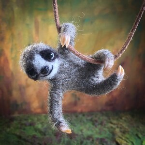 Broche Avec Mignon Bebe Paresseux Cadeau Parfait Pour Maman Etsy