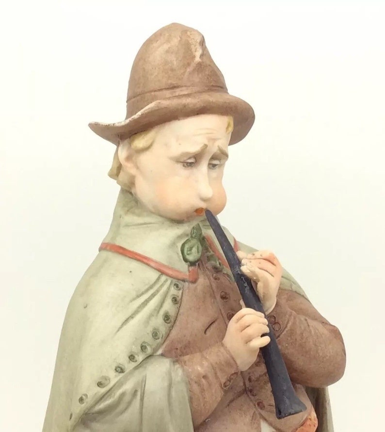 Italian Porcelain Musician playing Flute Figurine Vintage Capodimonte 8.5 22cm