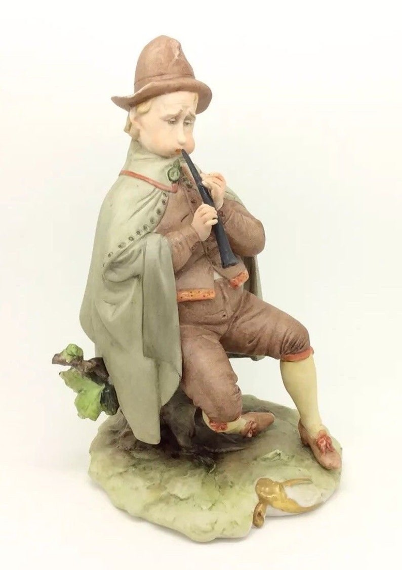 Italian Porcelain Musician playing Flute Figurine Vintage Capodimonte 8.5 22cm