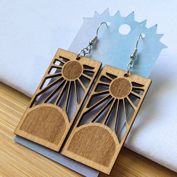 Japanese Red Sun Hanafuda Basswood Earrings / Wooden Earrings / Lightweight / Simple Design / Stainless Steel Nickel Free Earring Hooks