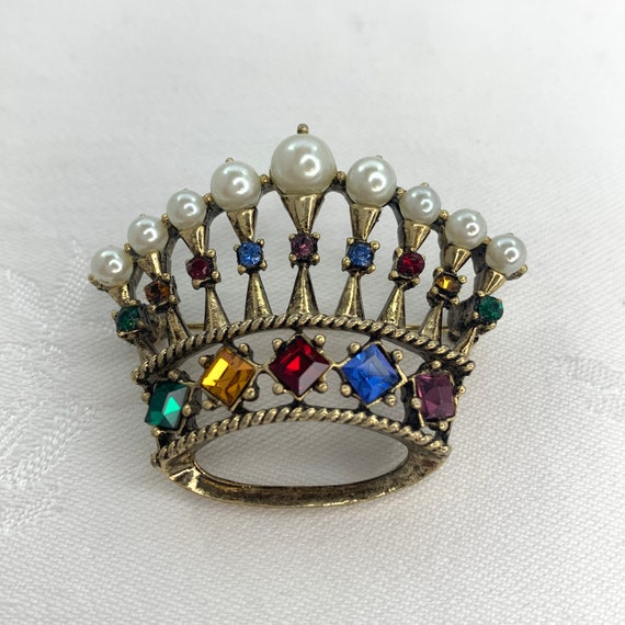 Vintage Brooch Crown Faux Pearls Multi Color Rhin… - image 6