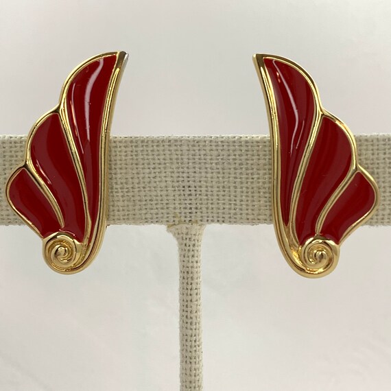 Vintage Trifari Earrings Red Enamel Wing Shape Cl… - image 8