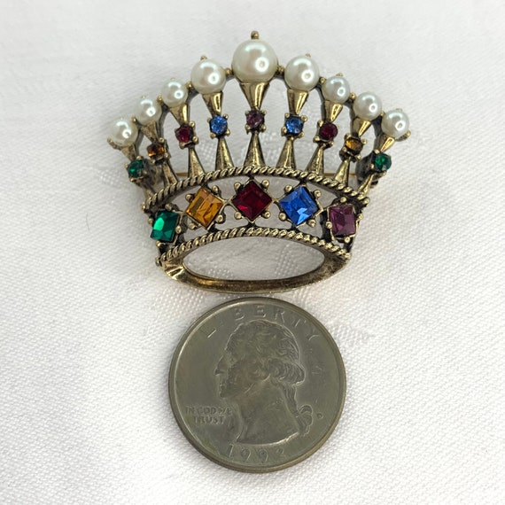 Vintage Brooch Crown Faux Pearls Multi Color Rhin… - image 5