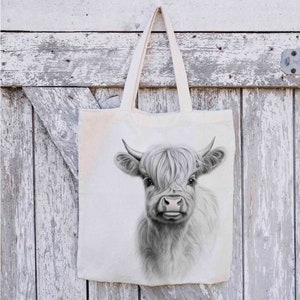 Personalised Highland Cow Tote Bag – Customised Shopper Bag, Personalised Gift for Her, Unique Gift, Eco-Friendly Tote Bag