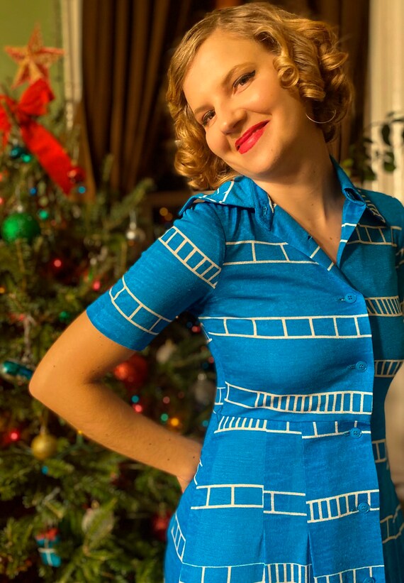 Beautiful Vintage Blue Day Dress