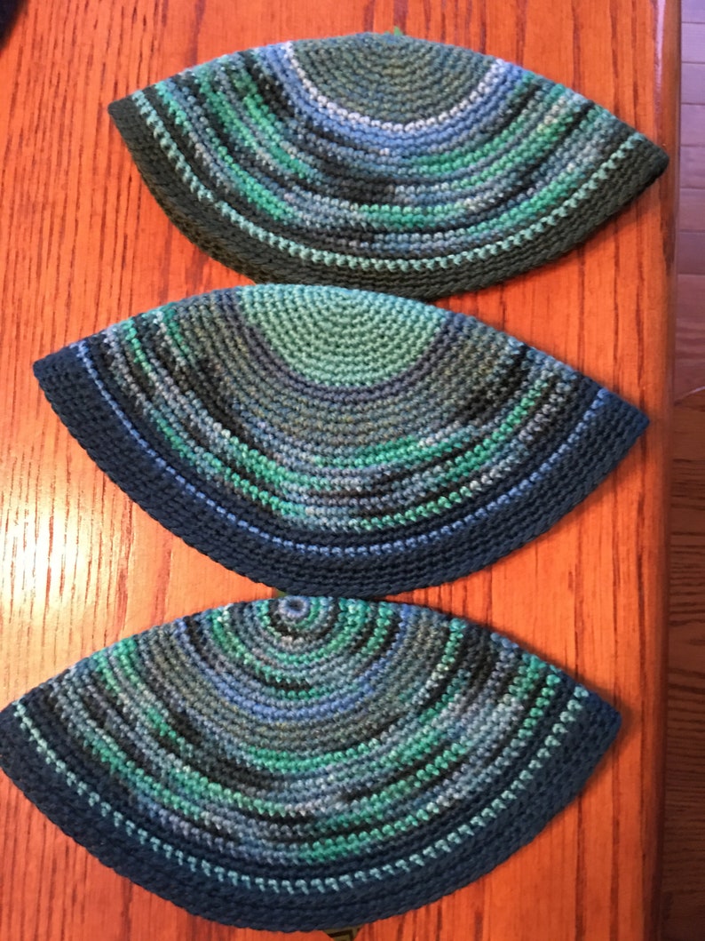 Blue & Green Variegated Kippot image 4
