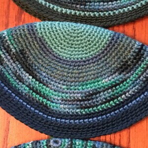 Blue & Green Variegated Kippot image 5