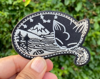 Hiking Embroidered Patch - Mountain Night Star Kitty