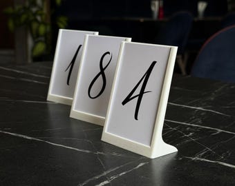 Table Number Stand with Replaceable Insert – 3D Printed Holder for QR Codes, Menus & Event Signage