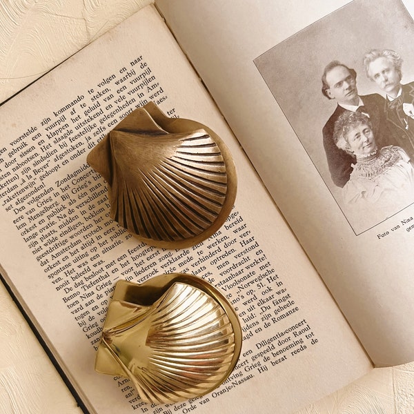 Vintage Messing Muschel Clip erhältlich in Bronze und Gold