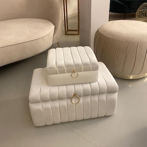 Grande boite coffre en velours pour trousseau femme