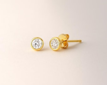 14k Gold Diamond Stud Earrings: Bezel Set, 0.116 ctw