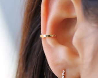 Gold Ear Cuff, Conch Earring, Wrap Earring, Small Ear Cuff, Cartilage Ear Cuff, Non Pierced Ear Cuff, Gift For Her, Minimalist Ear Cuff