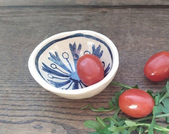 Hand made creamy white clay dipping bowls, set of 6, with blue cornflower painting. Small ceramic bowl for rings and serving. Sauce dish.