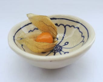 Handmade ceramics small dipping bowl. Small ceramic bowl for rings and serving. Dip bowl with hand painted flower. Blue flower dish.