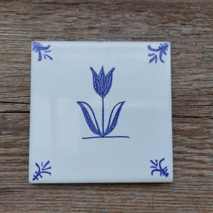 Hand painted Delft style blue ceramic tile with wild flower design. Dutch blue. Backsplash tile. Kitchen, bathroom decor, wall art Blue tulip