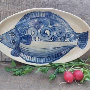 Handmade ceramic Oval serving plate with Hand painted Flounder Fish decor. Fish love, Gift for fisherman, housewarming gift