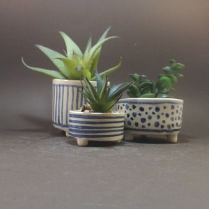 Handmade pottery tiny cactus planter set of 3. Ceramic planter. Ceramic pot. Cactus pot. Clay planter pots, succulent pot. Housewarming gift