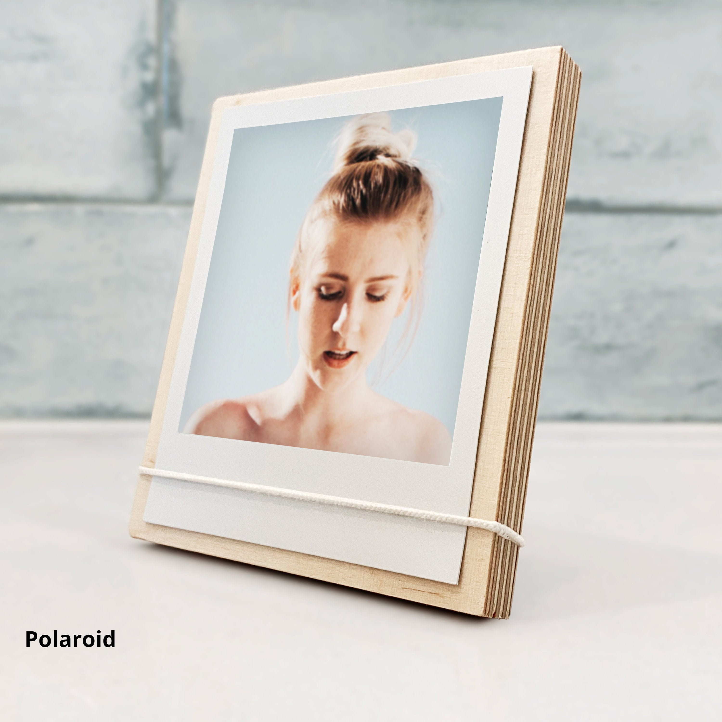 Portafoto in legno per Polaroid -  Italia