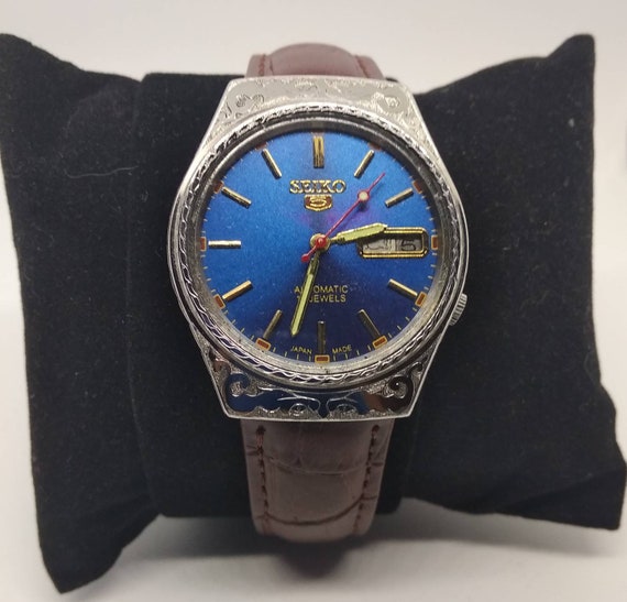 seiko 5 old model