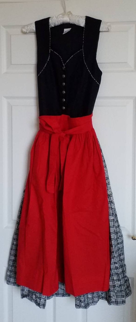 1990s Traditional style AUSTRIAN Woman's Dirndl tr