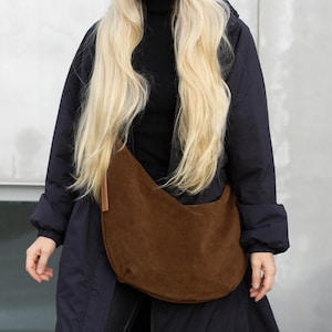 Wildleder Hobo Tasche schoko braun, Wildleder Crossbody Taschen für Damen, Hobo Leder Tasche Crossbody, Schultertaschen für Damen, braune Wildleder Tasche
