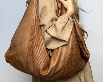 Soft and Spacious Leather Slouchy Hobo Bag - Perfect for Everyday Use, Handcrafted Large Leather Hobo Bag - Slouchy & Stylish Shoulder Bag