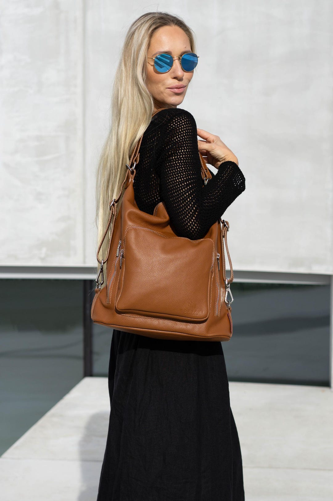 Convertible Leather Backpack Purse – Leather Shoulder Bag  display picture 1
