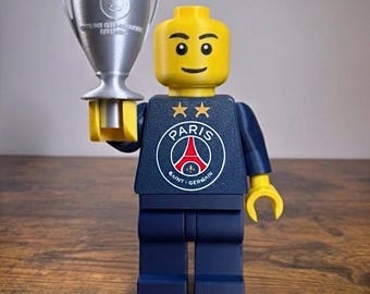 Figurine de 20 cm du PSG - version premium Champions d'Europe 2026 (Paris Saint-Germain)
