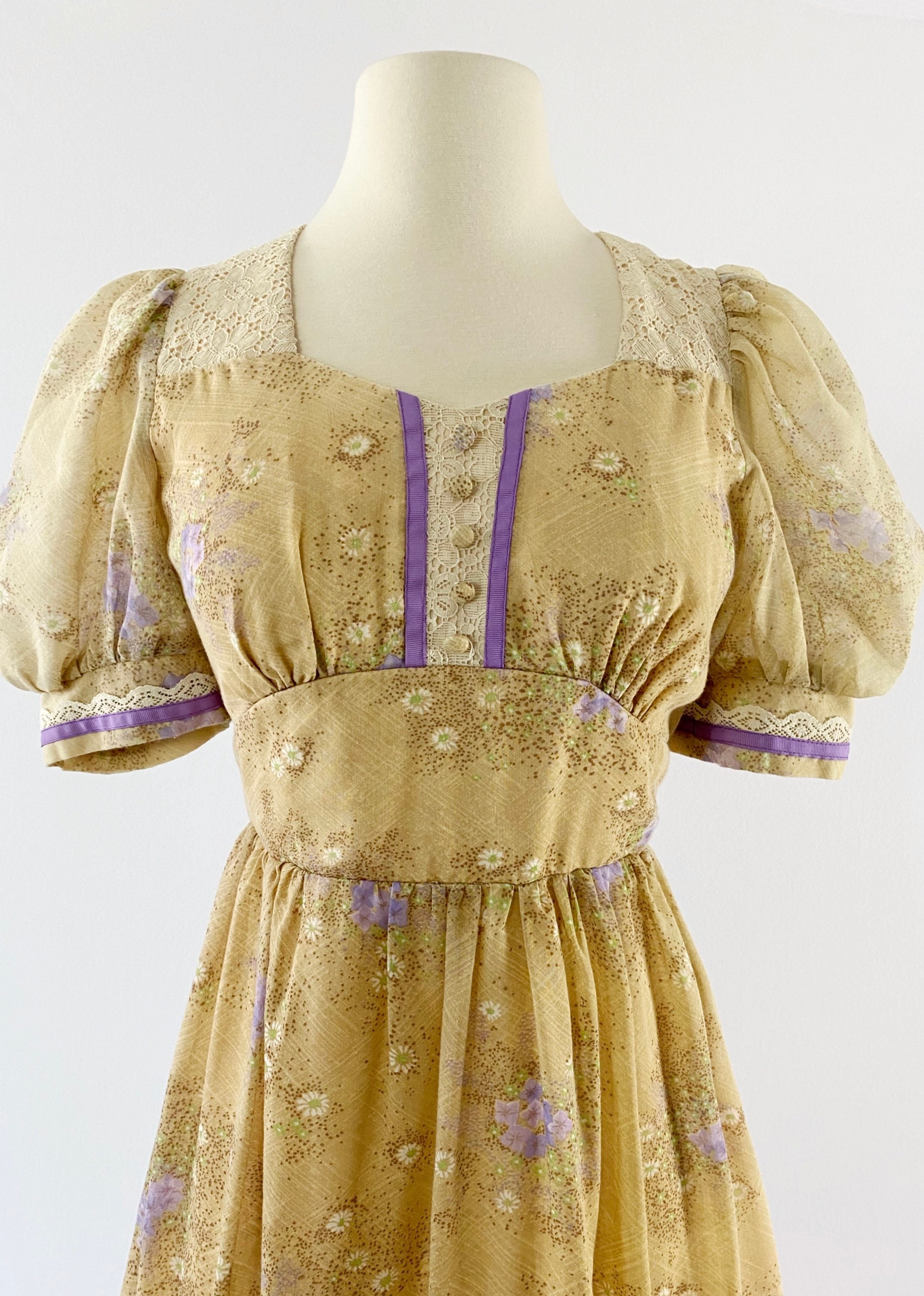 1970s CANDI JONES Floral-Print Maxi Dress