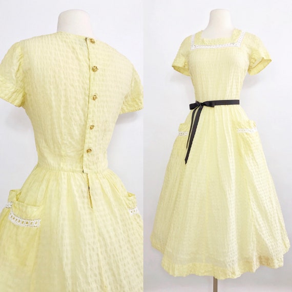 1940s Lace-Trimmed Cotton-Seersucker Dress