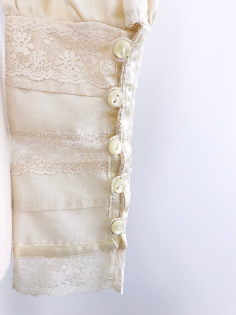 Vintage Jessica/'s Gunnies Cream Button Down Victorian Prairie Blouse