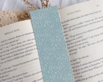 Vintage floral bookmark | aesthetic, pastel blue