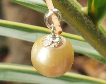 Colgante de perla dorada del Mar del Sur: diseño abstracto en plata de ley