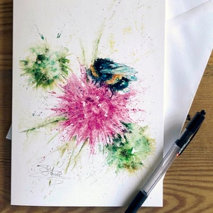 Cartão bonito de abelha, cartão de cumprimentos de abelha, cartão de arte de abelha, de uma pintura em aquarela da artista de vida selvagem Sandi Mower