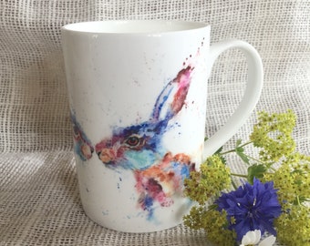 Kissing Hares Acuarela Diseño Taza, 10oz, 14oz, taza de porcelana, Taza de Arte de Vida Silvestre por la artista de acuarela Sandi Mower