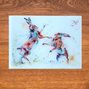 Glazen placemat bokshazen, tafelmat wildlife design, glazen onderzetter, kookplaat, aquarelverf van natuurkunstenaar Sandi Mower