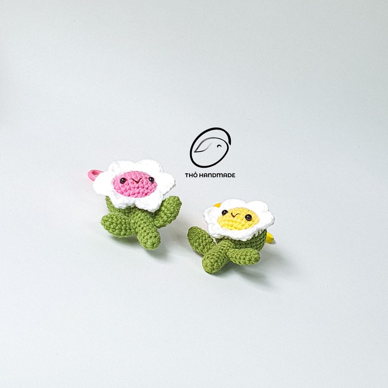 Crochet Amigurumi Flower Keychainhandmade Flower Keychain Etsy