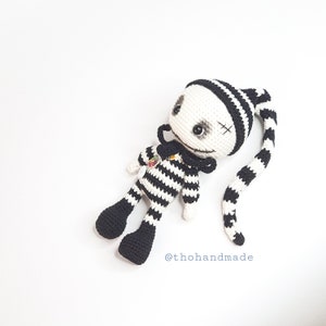 Jack Skellington gehäkelte Amigurumi Puppe, Häkelpuppe zu verkaufen. Amigurumi Gothic Puppe, Häkelpuppe gefüllt, Amigurumi Horror Puppe, Plüschtiere Bild 10